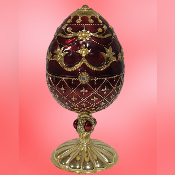 Christmas Enameled Egg Music Box Plays “Dance of the Sugar Plum Fairies”, Red - Picture 2 of 10